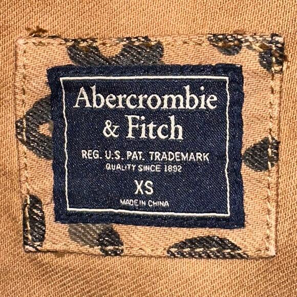 Abercrombie & Fitch Leopard Print Cropped Raw Edge Denim Jacket Size XS - Picture 3 of 12